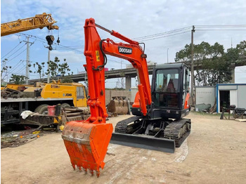 Minibagger Doosan DX60: das Bild 3