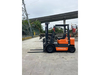 TOYOTA FD 25 Dieselstapler