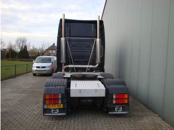 Sattelzugmaschine MAN TGA 26.530: das Bild 3