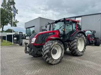 VALTRA T-series Traktor