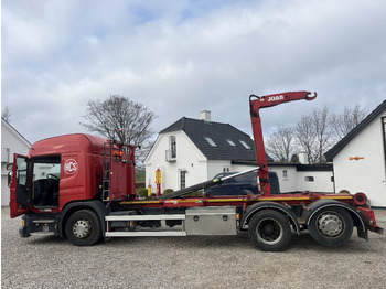Abrollkipper Scania P320: das Bild 4