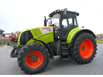 CLAAS Axion 820 Traktor