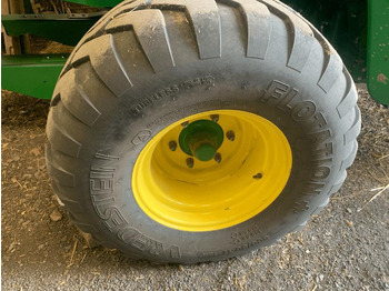 Rundballenpresse JOHN DEERE V461M: das Bild 5