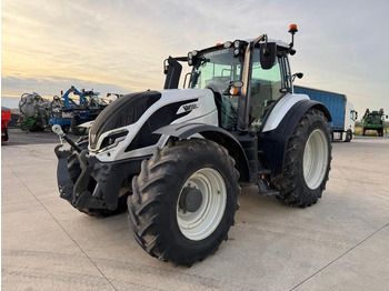 VALTRA T-series Traktor