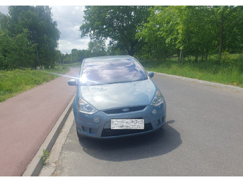 PKW Ford S-MAX 2,5 turbo benzyna: das Bild 2