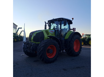 CLAAS Axion Traktor
