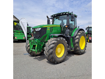 JOHN DEERE 6230R Traktor