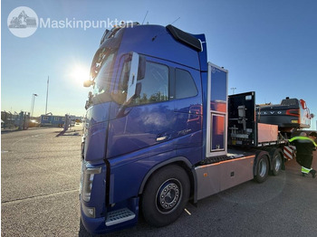 VOLVO FH 750 Sattelzugmaschine