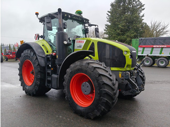 CLAAS Axion 920 Traktor
