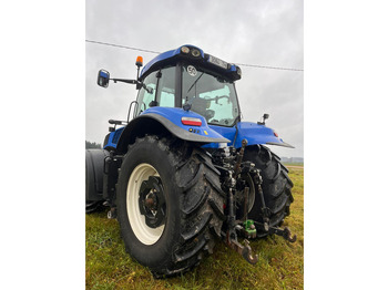 Traktor New Holland T8.330: das Bild 5