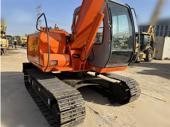Kettenbagger HITACHI EX60-5: das Bild 3
