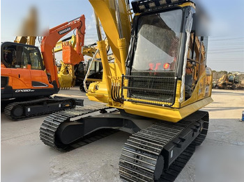 Kettenbagger KOMATSU PC130-7: das Bild 3