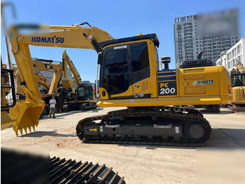 KOMATSU PC200-8 Kettenbagger