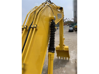 Kettenbagger KOMATSU PC200-8: das Bild 5