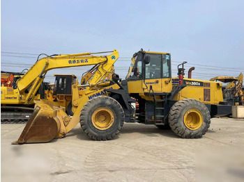 KOMATSU WA380 Radlader