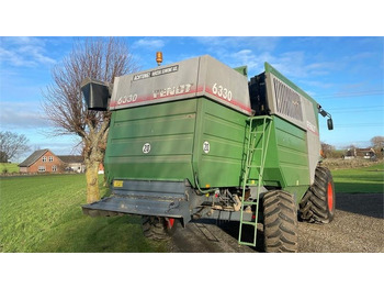 Mähdrescher Fendt 6330: das Bild 4