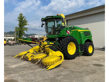 JOHN DEERE 8600 Feldhäcksler