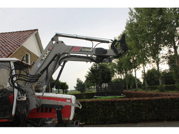 Traktor Steyr 8080 met voorlader: das Bild 2 Traktor Steyr 8080 met voorlader: das Bild 2