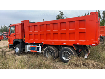 SINOTRUK HOWO Plane LKW