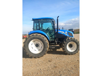 NEW HOLLAND T4 Traktor