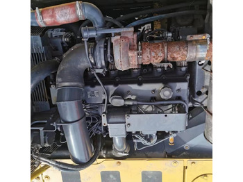 KOMATSU Motor