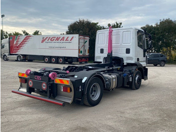 Abrollkipper IVECO EUROCARGO 120E25 SCARRABILE: das Bild 4