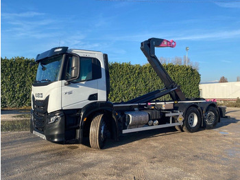 IVECO X-WAY Abrollkipper