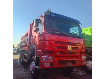 SINOTRUK HOWO LKW