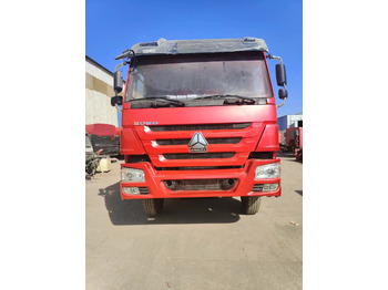 SINOTRUK HOWO LKW