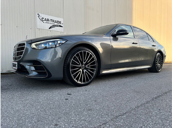 MERCEDES-BENZ Limousine