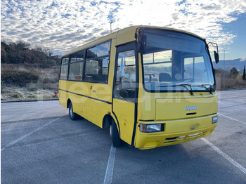 IVECO Schulbus