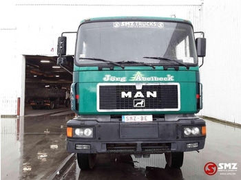 Fahrgestell LKW MAN 27.403 6x6: das Bild 2