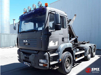Containerwagen/ Wechselfahrgestell LKW MAN TGA 33.360 manual pump: das Bild 3