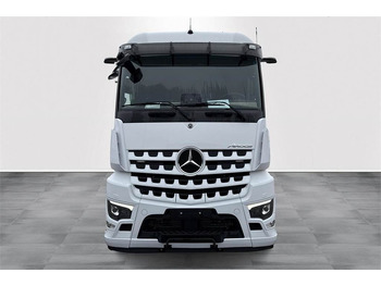 Abrollkipper Mercedes-Benz AROCS 3253 8x4 Koukkuauto: das Bild 2