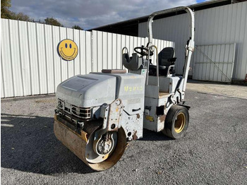 Straßenwalze Caterpillar CB225E: das Bild 2 Straßenwalze Caterpillar CB225E: das Bild 2