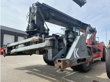 KALMAR Reach stacker