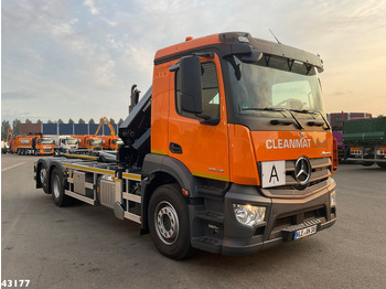 Abrollkipper, Autokran Mercedes-Benz Actros 2643 Euro 6 HMF 23 Tonmeter laadkraan: das Bild 3