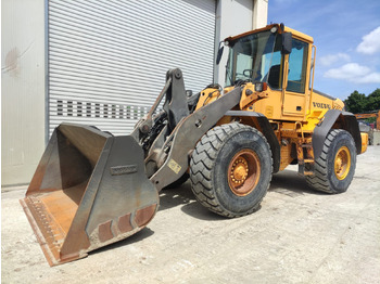 VOLVO L90 Radlader