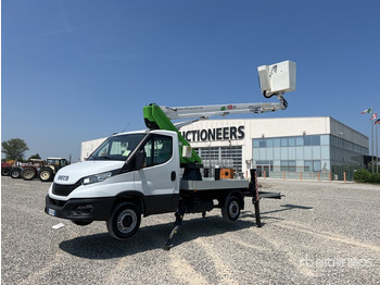 IVECO Daily LKW mit Arbeitsbühne