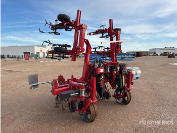 Technik für Bodenbearbeitung