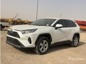 TOYOTA SUV/ Geländewagen