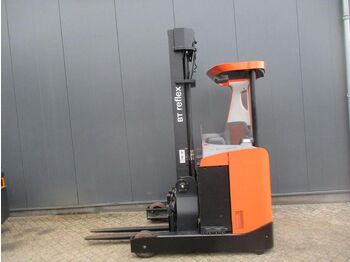 BT Schubmaststapler