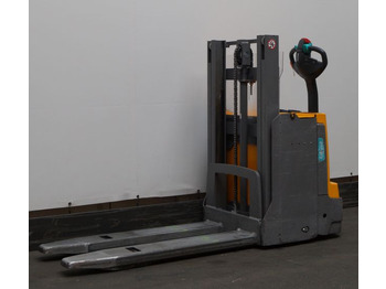 JUNGHEINRICH EJD Hochhubwagen