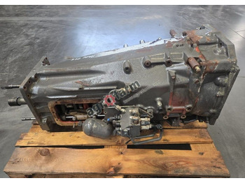 RENAULT Ares Getriebe