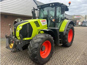 CLAAS Arion 610 Traktor