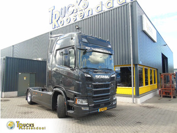 SCANIA R 450 Sattelzugmaschine