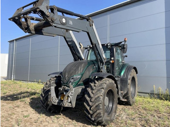 VALTRA T174 Traktor
