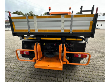 Kommunal-/ Sonderfahrzeug Unimog 530 - U530 405 44301 Mercedes Benz 405: das Bild 4
