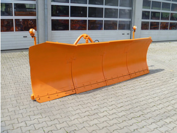 UNIMOG Schneepflug
