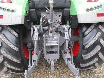 Traktor Fendt 514 Vario med frontlæsser og frontlift: das Bild 5
